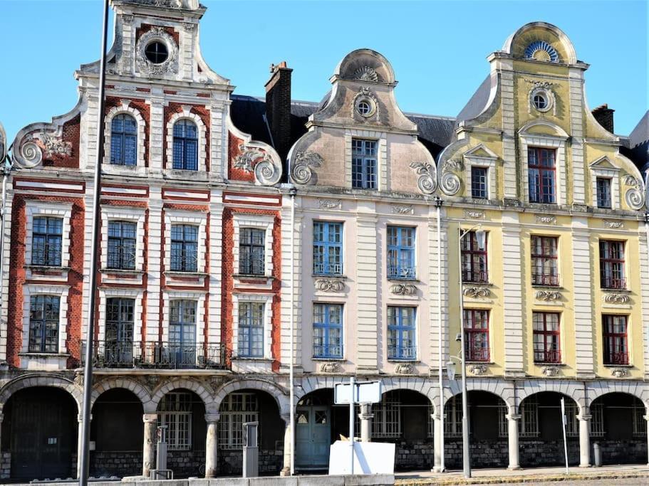 Les Coquelicots Grand Place Arras Bagian luar foto